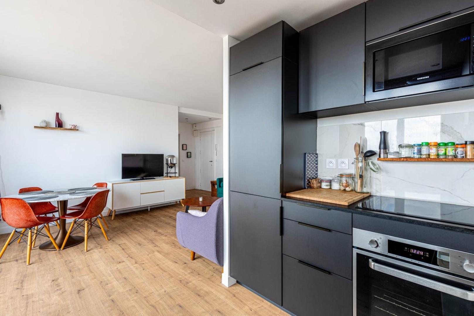 Guestready - Sejour Vue Tour Eiffel, Pied Du Metro *